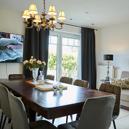 펜션 Has & Igel - Maerchenhaft In Bis 10 Personen - 4 Schlafzimmer - Terrasse - 140 Qm - 2 Parkplaetze Unterm Carport *