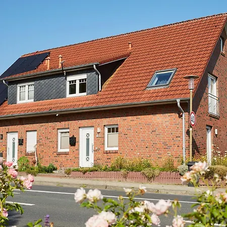 Has & Igel - Maerchenhaft In Bis 10 Personen - 4 Schlafzimmer - Terrasse - 140 Qm - 2 Parkplaetze Unterm Carport 펜션 *