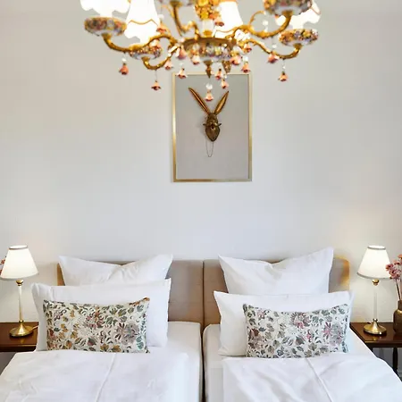 펜션 Has & Igel - Maerchenhaft In Bis 10 Personen - 4 Schlafzimmer - Terrasse - 140 Qm - 2 Parkplaetze Unterm Carport *