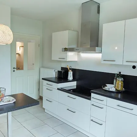 Has & Igel - Maerchenhaft In Bis 10 Personen - 4 Schlafzimmer - Terrasse - 140 Qm - 2 Parkplaetze Unterm Carport 펜션 북스테후데