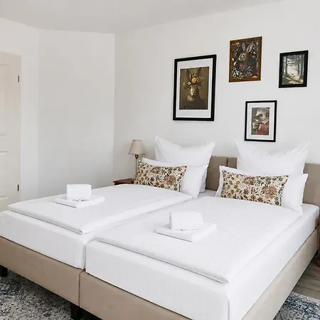 Has & Igel - Maerchenhaft In Bis 10 Personen - 4 Schlafzimmer - Terrasse - 140 Qm - 2 Parkplaetze Unterm Carport *
